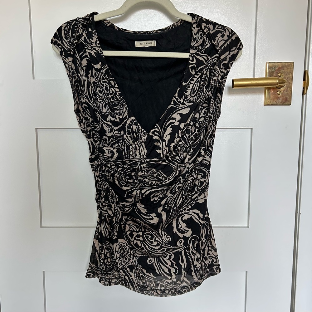 Etro Black and White knit Wrap top